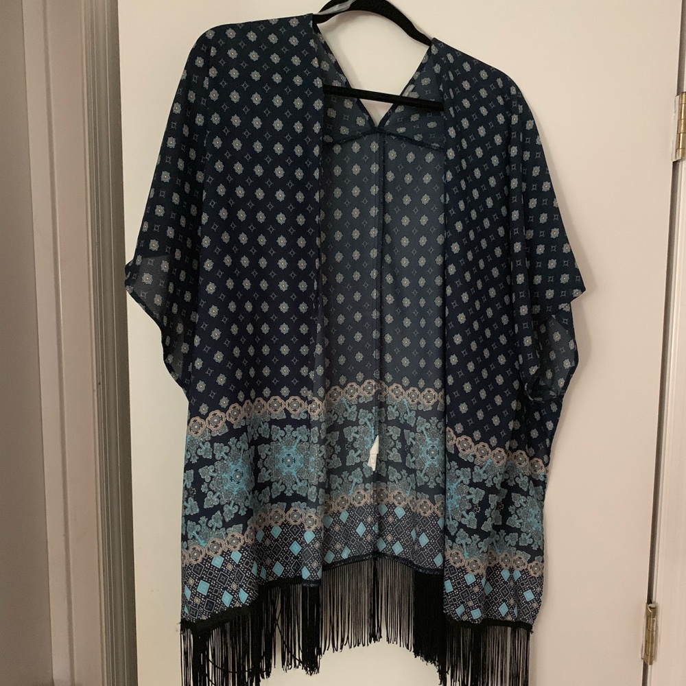 Charlotte Russe size S kimono